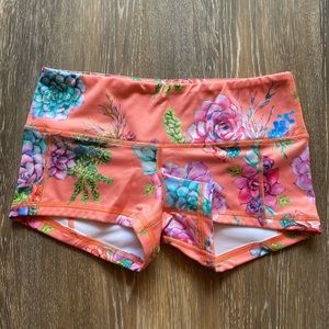 FLEO shorts
